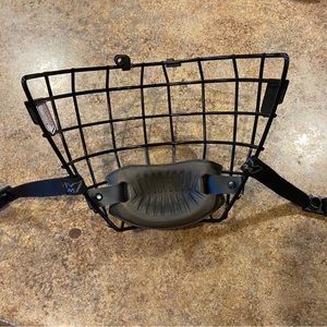 CCM Hockey Facemask FMOS XS Z262.2 Type 1 Kids Excellent Condition!